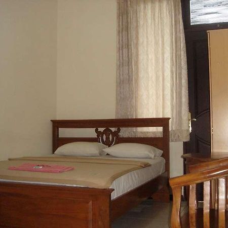 โฮเต็ล ปาปริก้า 1 Hotel สุราบายา ภายนอก รูปภาพ